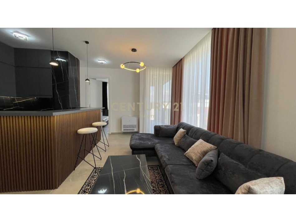 QIRA, APARTAMENT MODERN 2+1+2+POST PARKIMI , LIQENI I THATE !Neom94366