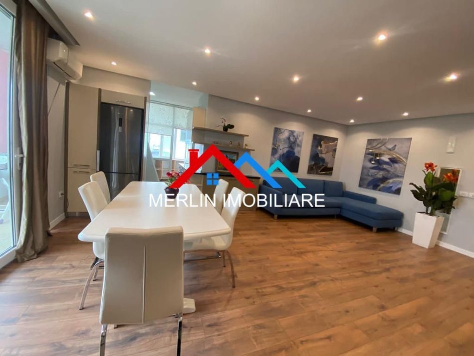 Tirane, jepet me qera apartament 2+1+Ballkon Kati 13, 125 m² 1.100 € (Bulevardi Gjergj Fishta)
