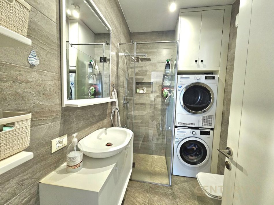 Tirane, shitet apartament Kati 11, 100 m² 200.000 € 