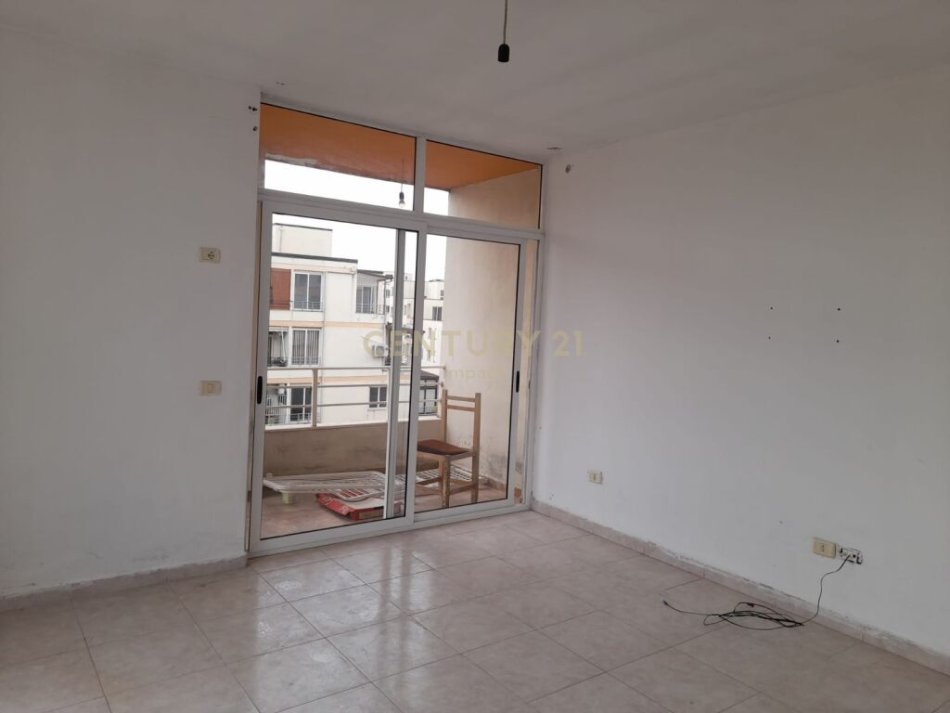 Tirane, shes apartament 1+1 Kati 9, 40 m² 66.150 € (astir)