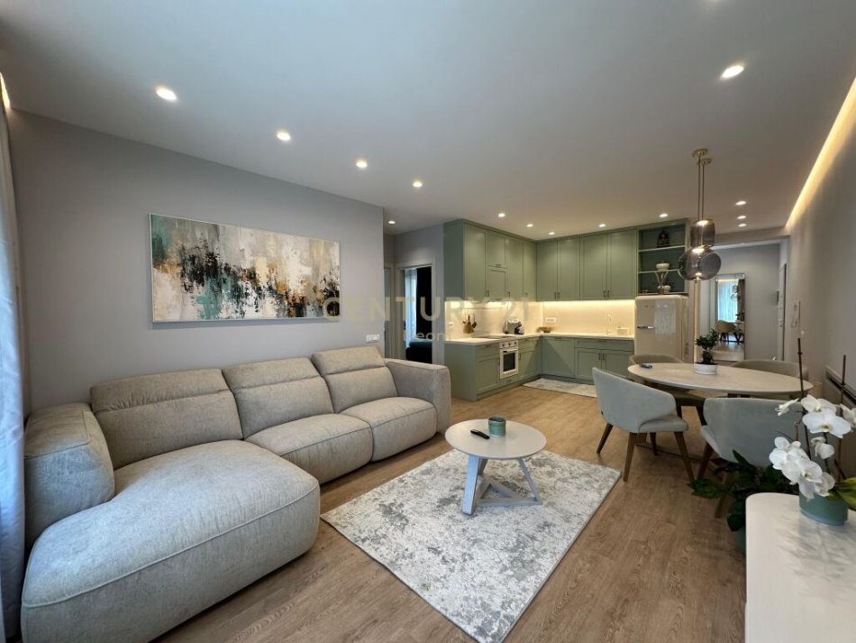 Apartament modern 2+1+2+Parkim me qira te Liqeni i Thate!Neom95117