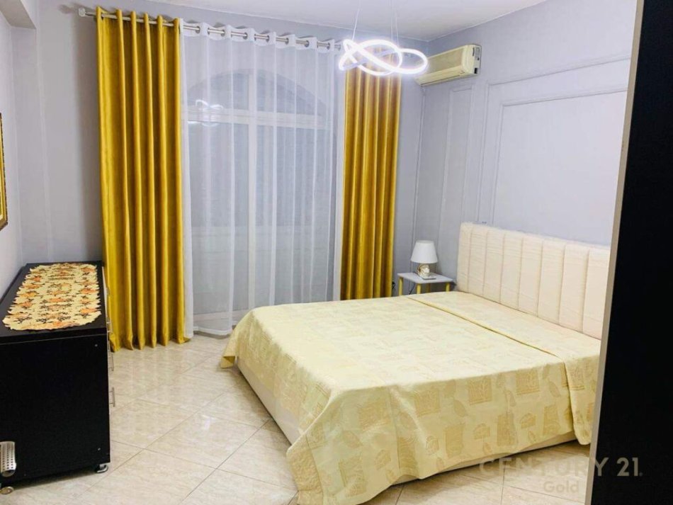 Tirane, jepet me qera apartament 2+1 Kati 4, 74 m² 600 € (rruga e kavajes)