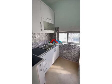 Tirane, Shitet apartament 2+1 Kati 3, 95 m² per  105.000 € ( Ne Astir  tek Bulvardi Kasharit)
