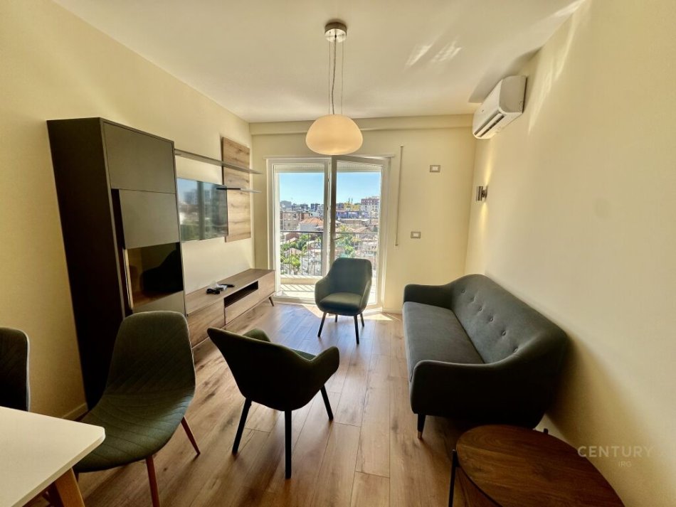 Tirane, jepet me qera apartament 1+1 Kati 4, 480 € 