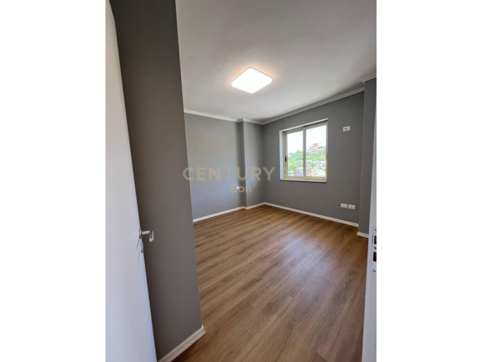 Durres, shitet apartament 2+1 Kati 5, 64 m² 75.000 € 
