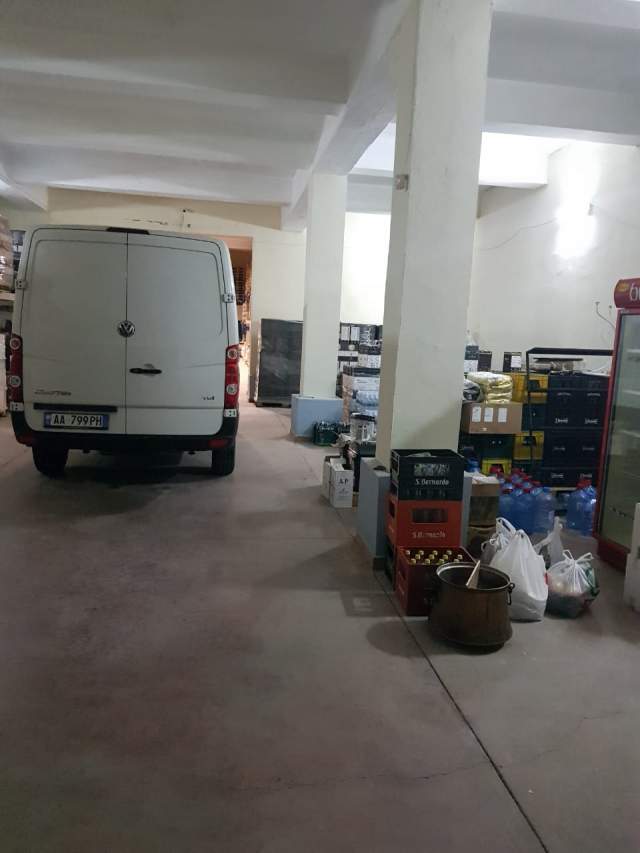 Elbasan, shitet ambjent biznesi 900 m² 500 Euro/m2