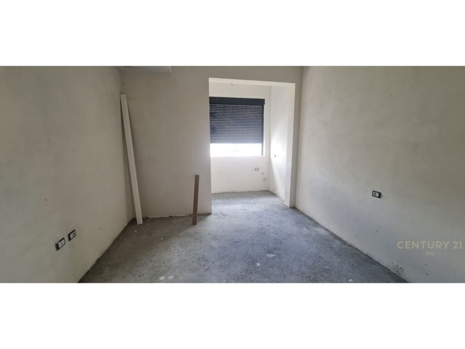 Tirane, shes apartament 2+1+2 , 120 m² 176.000 € (Selitë)