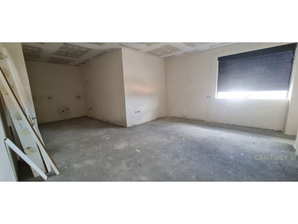 Tirane, shes apartament 2+1+2 , 120 m² 176.000 € (Selitë)