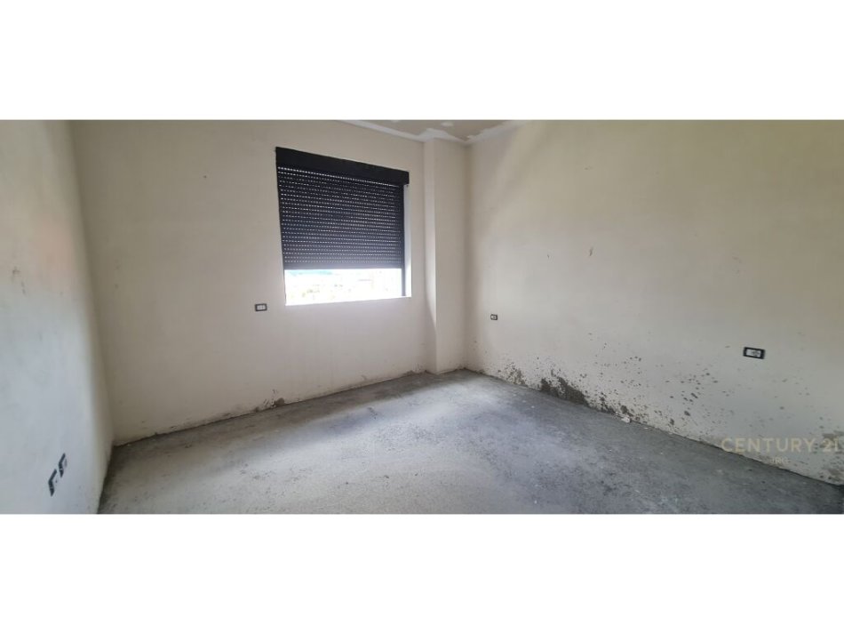 Tirane, shes apartament 2+1+2 , 120 m² 176.000 € (Selitë)