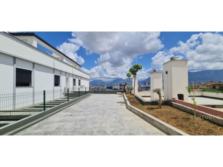 Tirane, shes apartament 2+1+2 , 120 m² 176.000 € (Selitë)