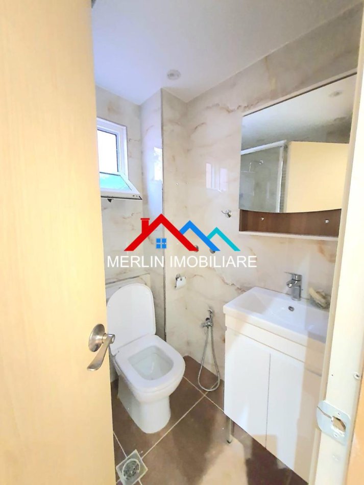 Tirane, jepet me qera apartament 2+1 Kati 3, 120 m² 750 € (NIKOLLA LENA,MYSLYM SHYRI)