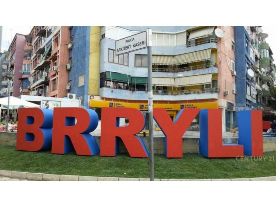 OKAZION!!! apartament 2+1+Ballkon,  100 m² 135.000 € ( tek Brryli ( Brenda Unaze ))