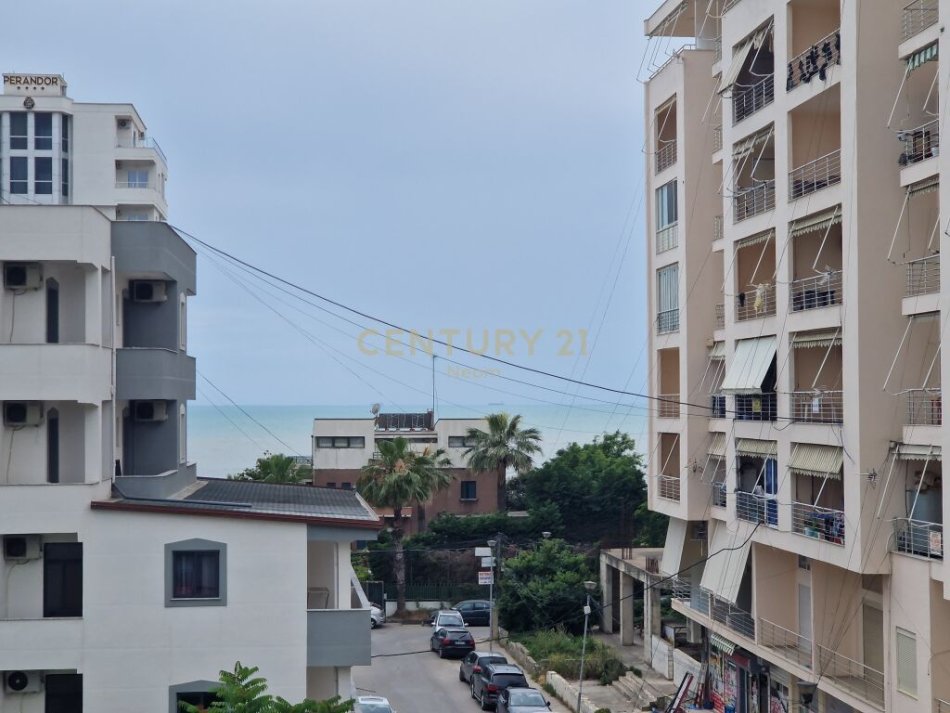 Durres, shitet apartament 3+1 Kati 3, 114 m² 125.000 € (Pavaresia Durrës, Albania)