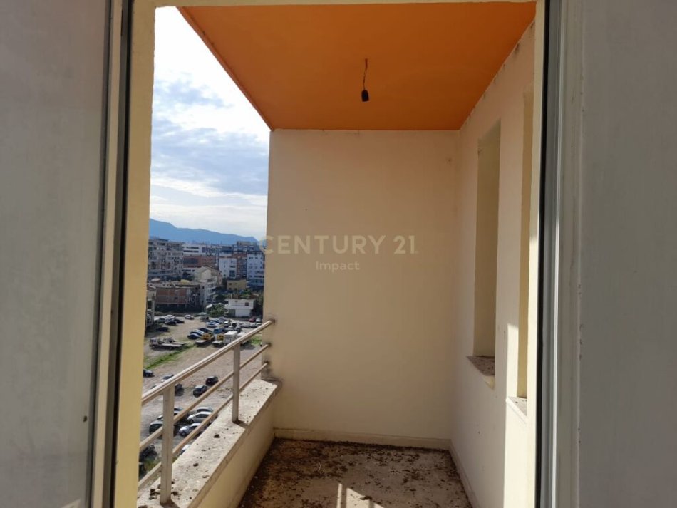 Tirane, shitet apartament 2+1 Kati 8, 95 m² 105.000 € (astir)
