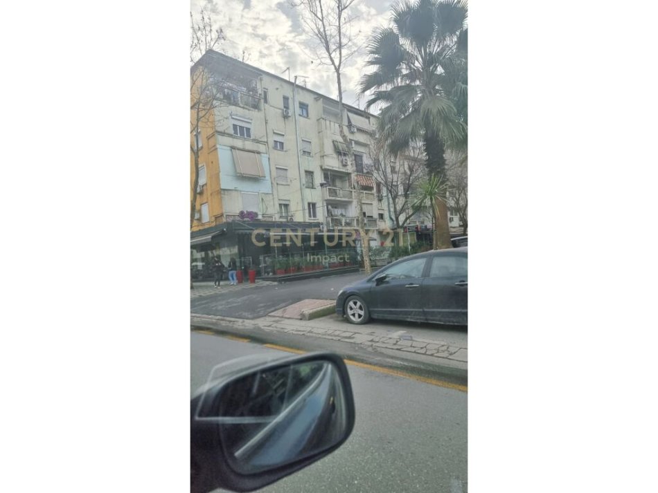 Tirane, shitet Kati 0, 100 m² 180.000 € (MINE PEZA)