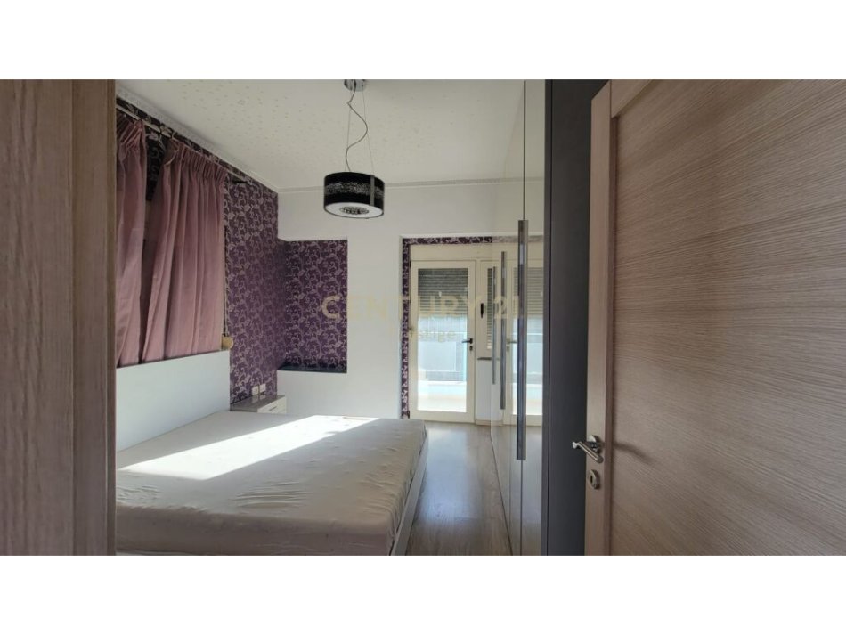 Tirane, shitet apartament 2+1+Ballkon Kati 9, 119 m² 220.000 € (ish ekspozita)