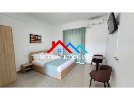 Tirane, jap me qera hotel 600 m² 3.500 Euro (Rr. e Ndroqit.)