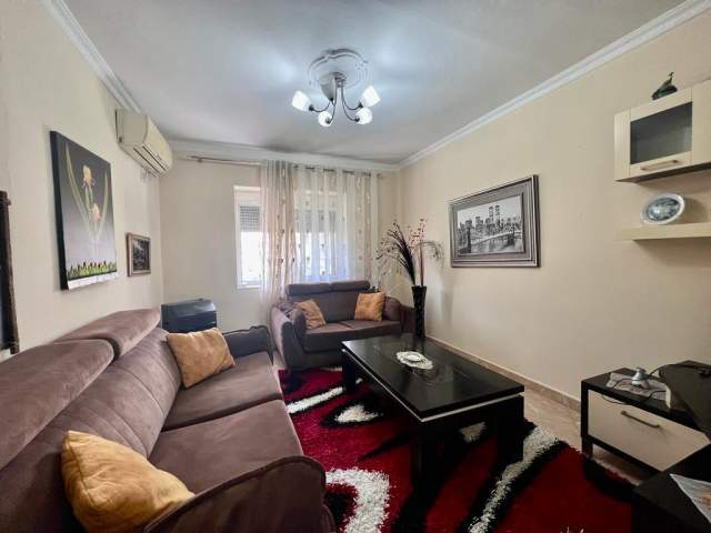 Tirane, jepet me qera apartament 2+1+BLK Kati 4, 75 m² 380 Euro (irfan tomini)