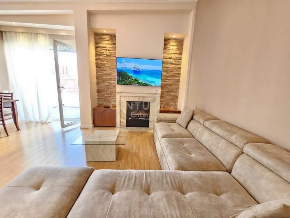Tirane, shitet apartament 2+1 Kati 7, 84 m² 200.001 € 