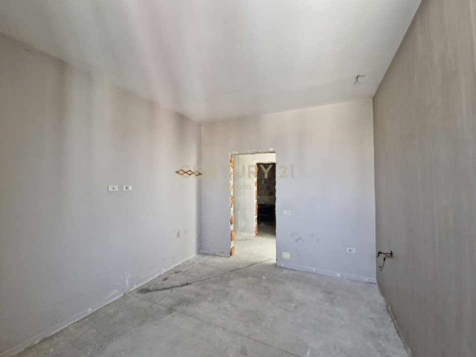 Tirane, shitet apartament 1+1 Kati 8, 104 m² 108.500 € (Rruga: Bedri Karapici Tirana, Albania)