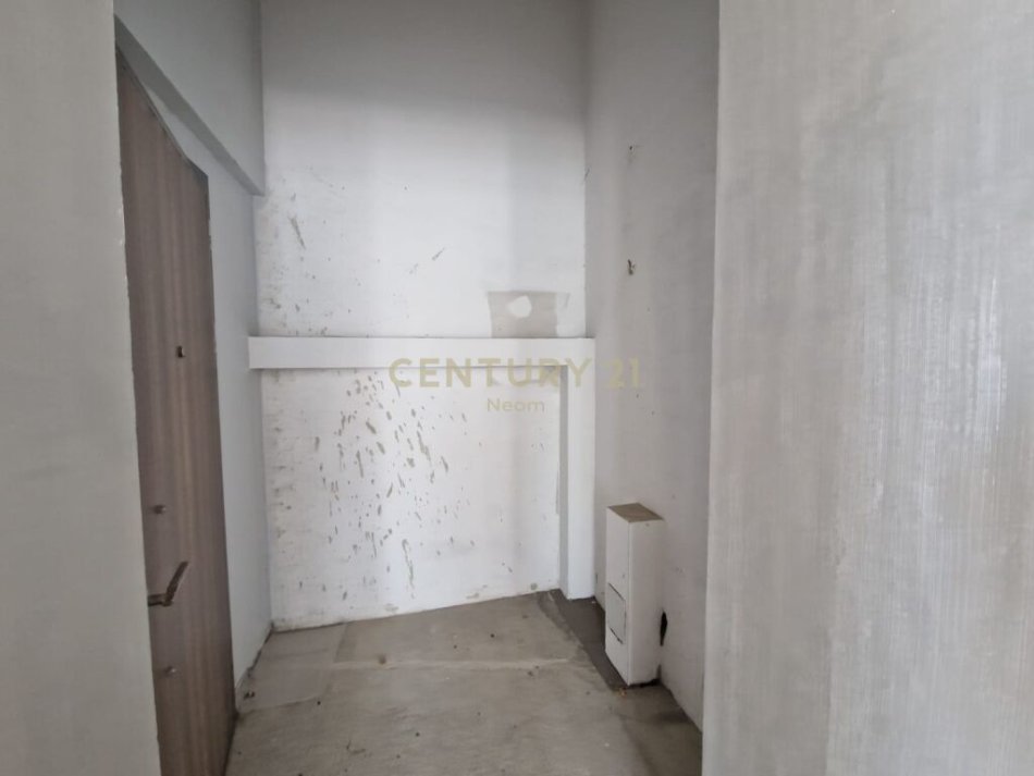 Tirane, shitet apartament 1+1 Kati 8, 104 m² 108.500 € (Rruga: Bedri Karapici Tirana, Albania)