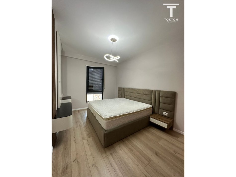 Tirane, jepet me qera apartament 2+1 Kati 4, 103 m² 1000 € (Rezidenca Erli, Rruga Xhanfize Keko, Porcelan, Tiranë, TT 2182)