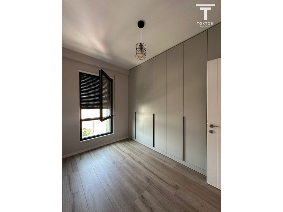Tirane, jepet me qera apartament 2+1 Kati 4, 103 m² 1000 € (Rezidenca Erli, Rruga Xhanfize Keko, Porcelan, Tiranë, TT 2182)