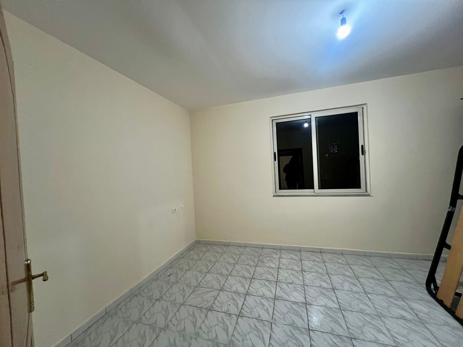 Qira Apartament 4+1, “Mine Peza”, Tiranë.