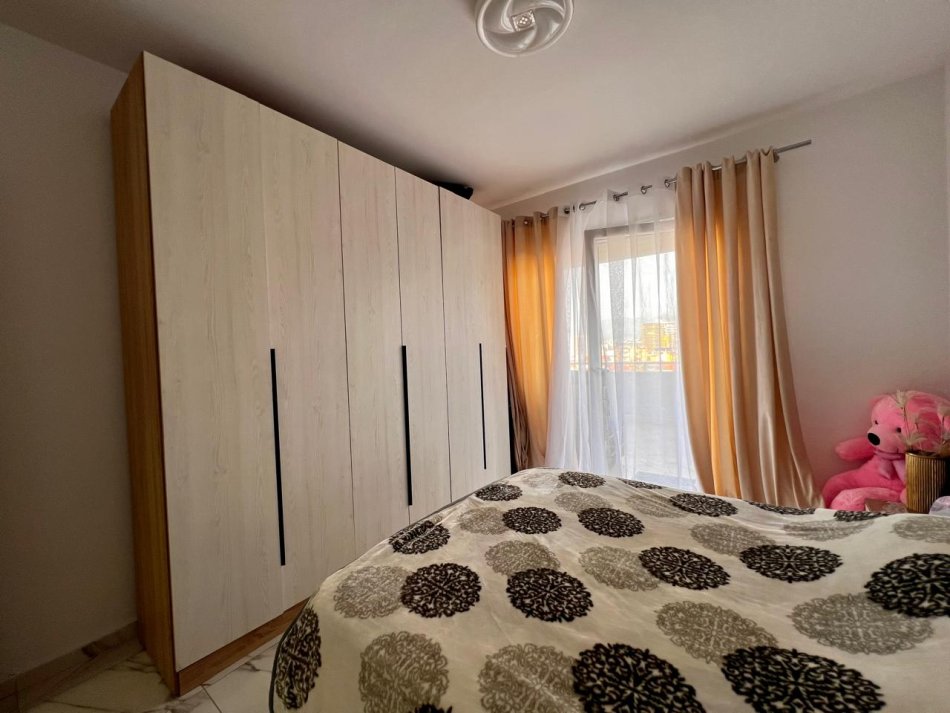 Tirane, shitet apartament 2+1+Ballkon Kati 6, 149 m² 150.000 € (Veli Dedi)