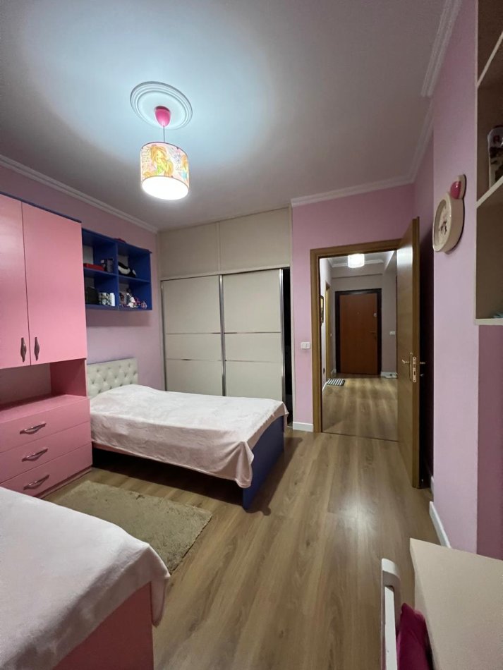 Tirane, jepet me qera apartament 2+1 Kati 6, 70 m² 500 € (bulevardi ri,kashar)