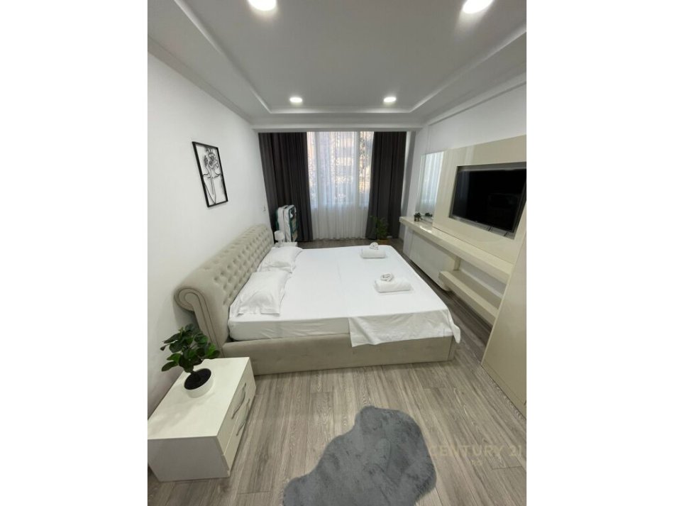 Tirane, shitet apartament 1+1 Kati 2, 80 m² 185.000 € (Ish -blloku, Ish Blloku)