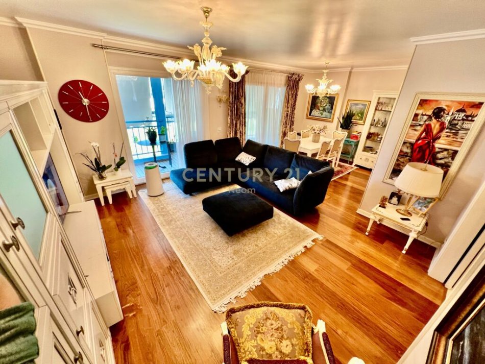 SHESIM, PENTHOUSE MODERN 5+1+4 me 4 POSTE PARKIMI!Neom95909