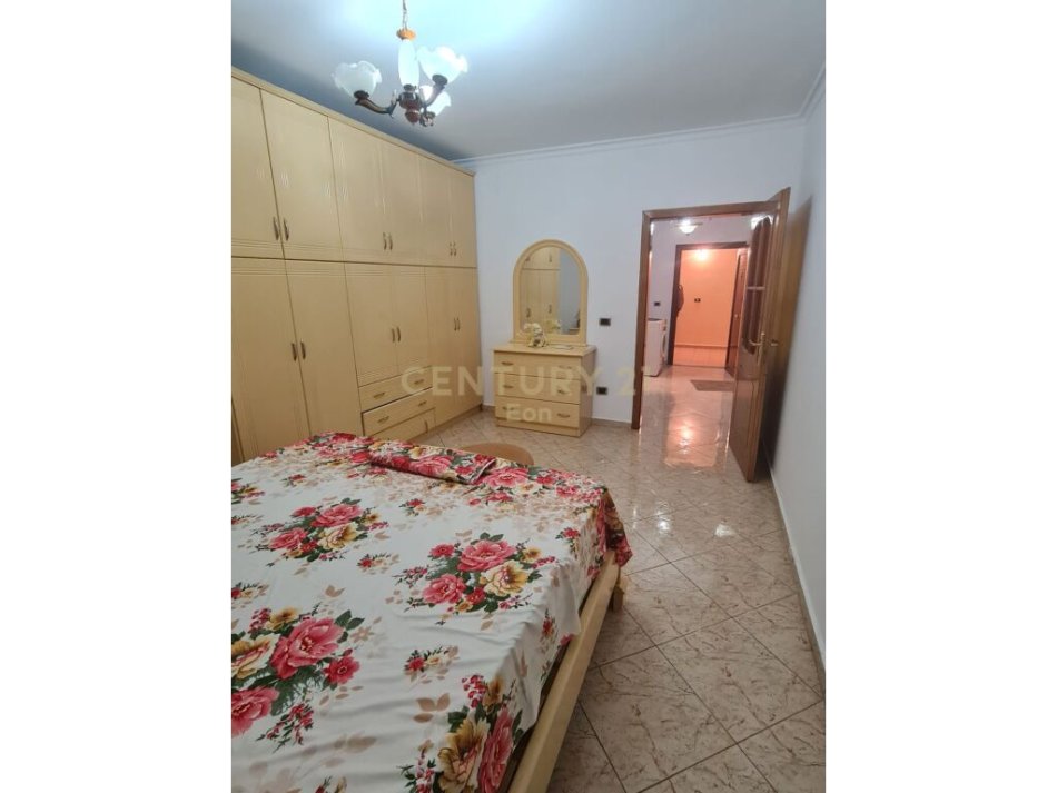 Durres, jepet me qera apartament 1+1 Kati 3, 67 m² 300 € 
