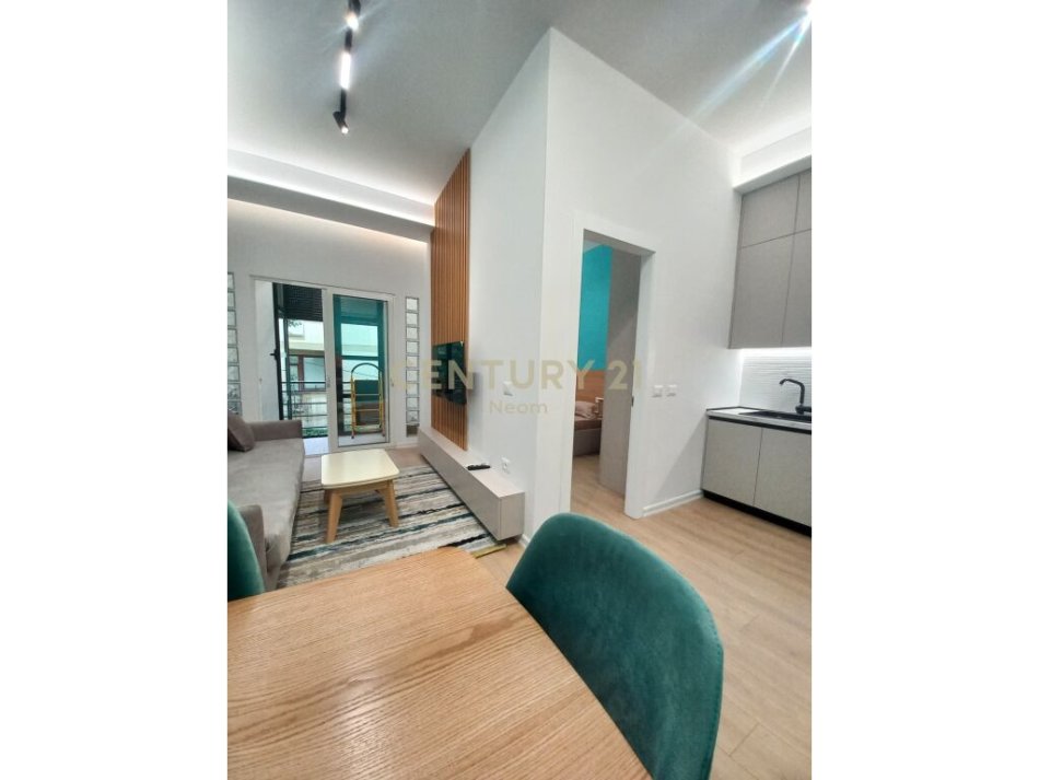 Tirane, jepet me qera apartament 1+1 Kati 1, 53 m² 600 € (bill klinton)