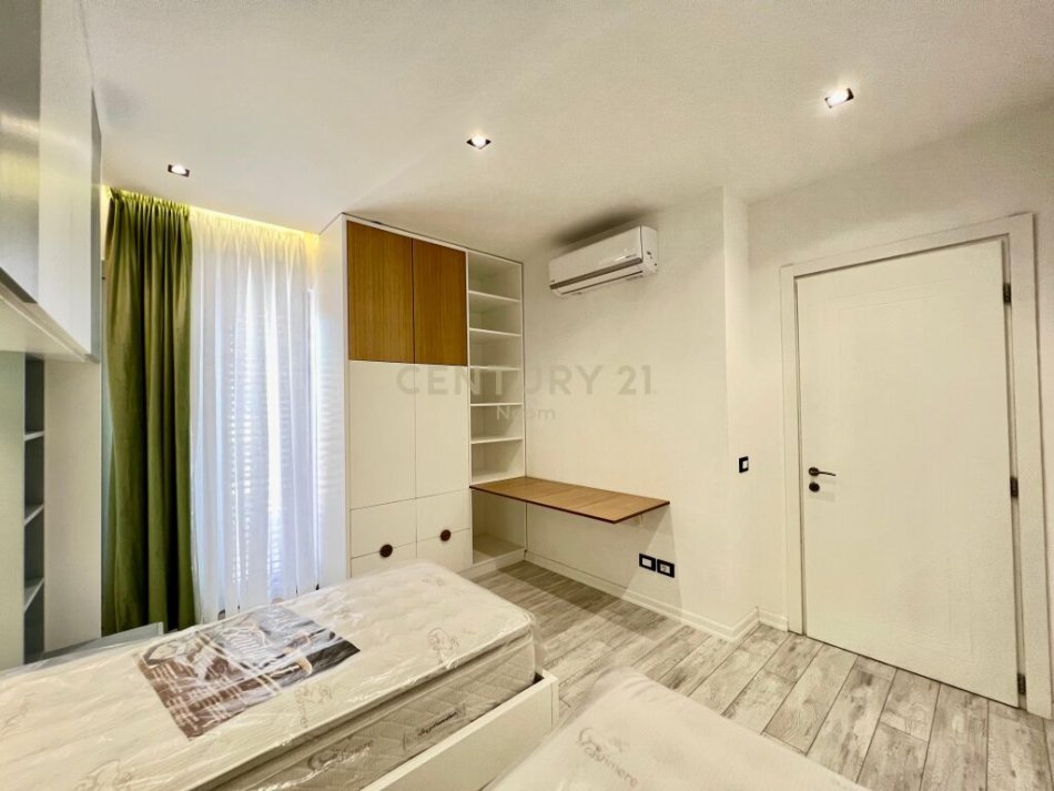 Tirane, shes apartament 5+1 , 111 m² 285.000 €
