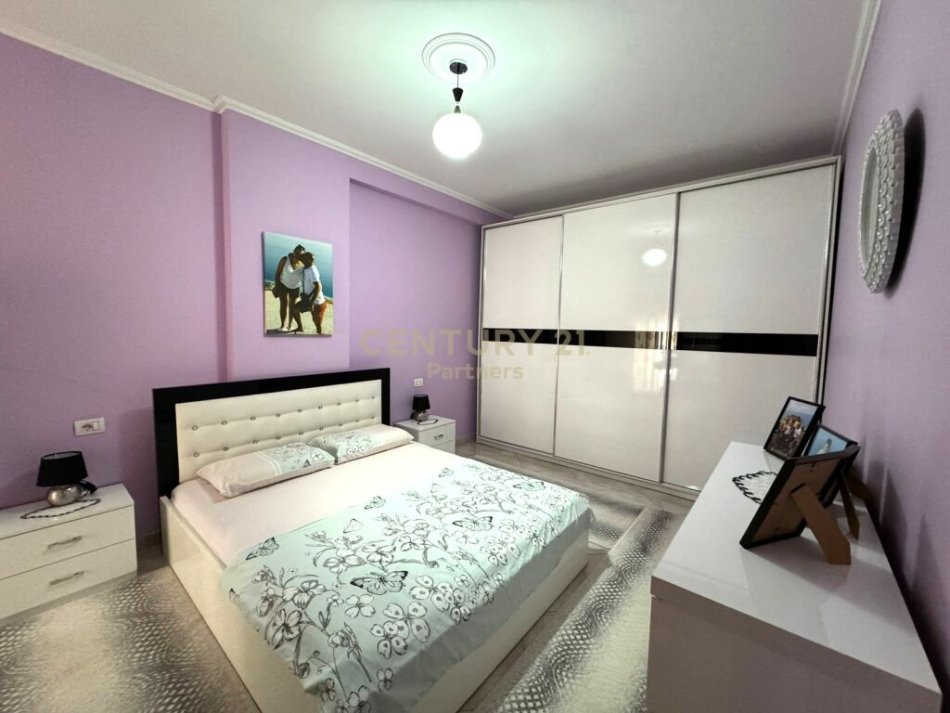 Tirane, shitet apartament 2+1+Ballkon Kati 5, 97 m² 130.000 € (Astir)