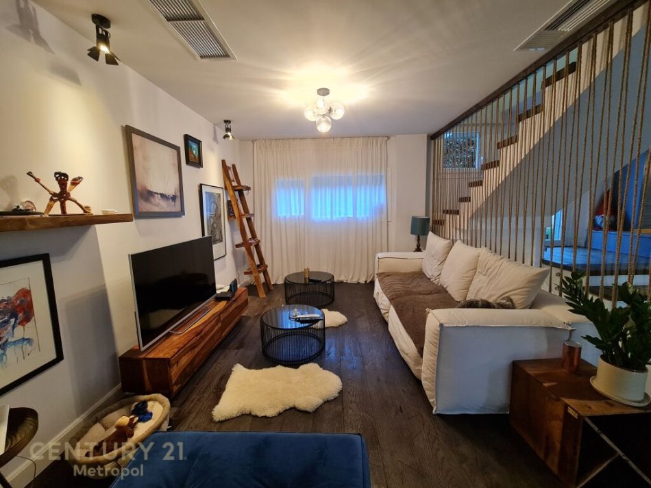 Tirane, jepet me qera Vile 2 Katshe Kati 2, 3.500 € (Prane TEG)