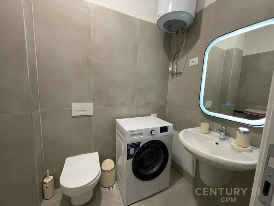 Tirane, shitet apartament 1+1 Kati 2, 70 m² 150.000 € (Kodra e Diellit)