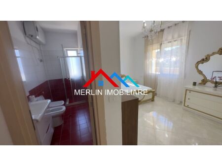 Tirane, jepet me qera apartament 3+1 , 220 m² 600 € (YRSHEK,Sadik Stavaleci)