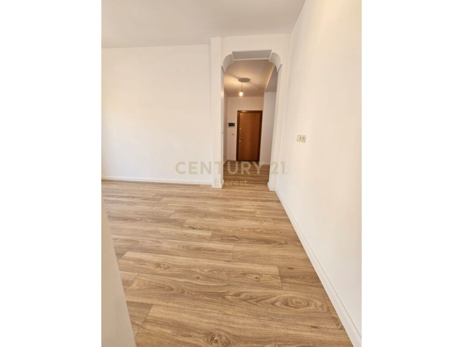 Tirane, shes apartament 1+1 Kati 2, 70 m² 136.000 € 