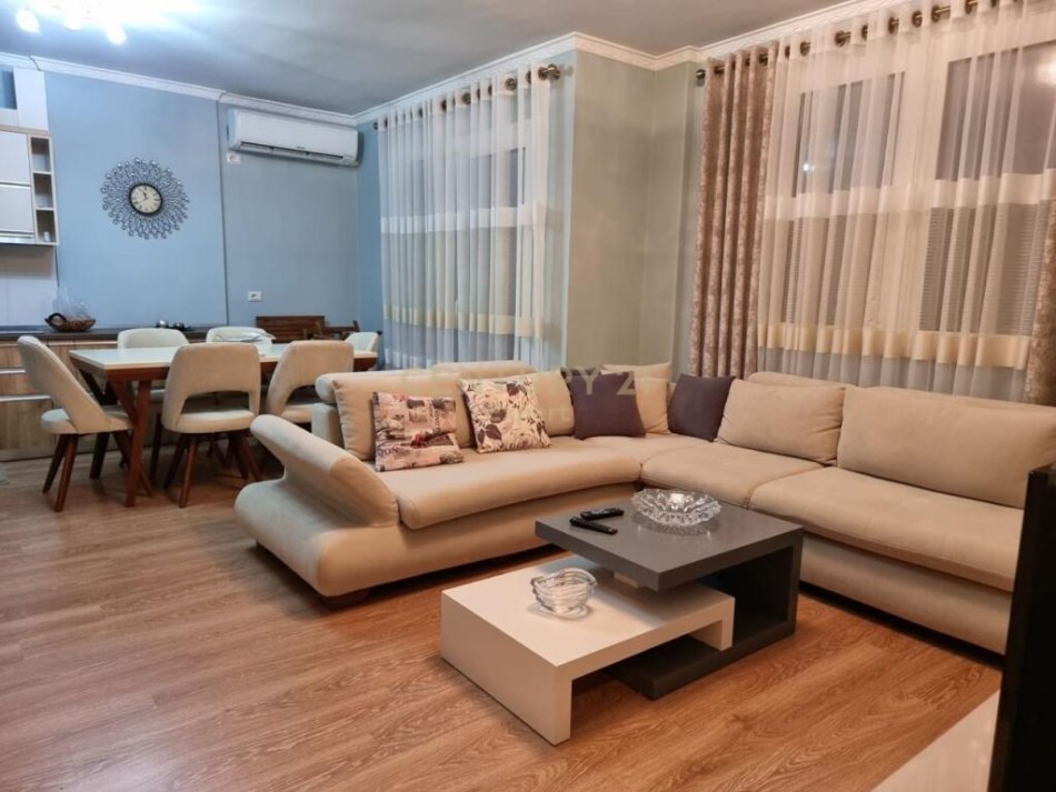 Tirane, shes apartament 2+1+2 , 114 m² 275.000 € (Kompleksi Delijorgji)