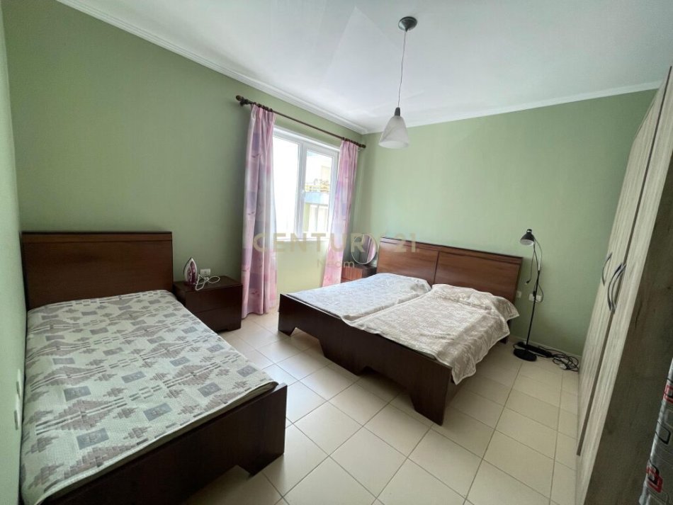 Tirane, jepet me qera apartament 2+1 Kati 1, 116 m² 600 € (kopeshti zoologjik)