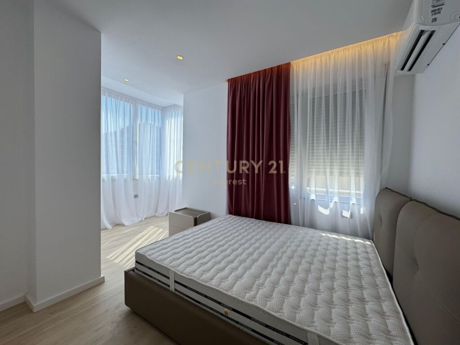 Tirane, shes apartament 1+1 , 66 m² 155.000 € (Komuna e Parisit)