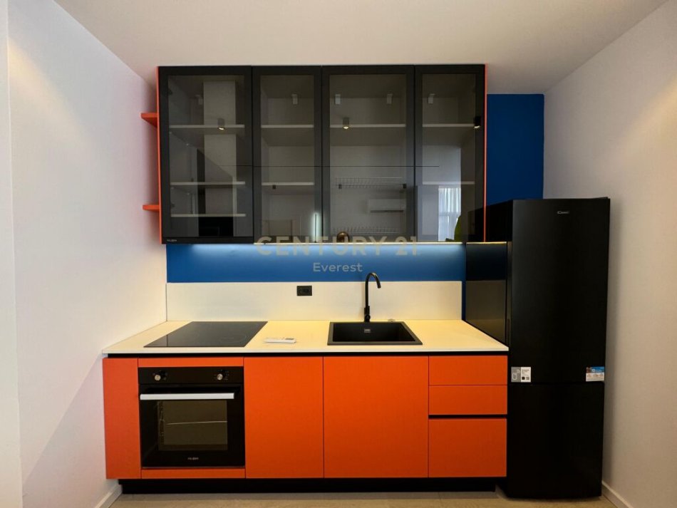 Tirane, shes apartament 1+1 , 48 m² 141.000 € (Komuna e Parisit)