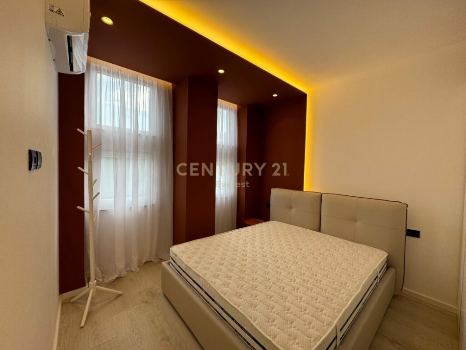 Tirane, shes apartament 1+1 , 48 m² 141.000 € (Komuna e Parisit)