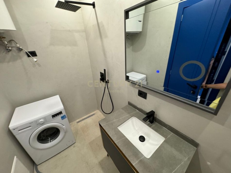 Tirane, shes apartament 1+1 , 48 m² 141.000 € (Komuna e Parisit)
