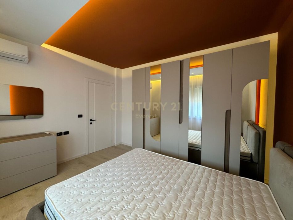 Tirane, shes apartament 1+1 , 55 m² 150.000 € (Komuna e Parisit)