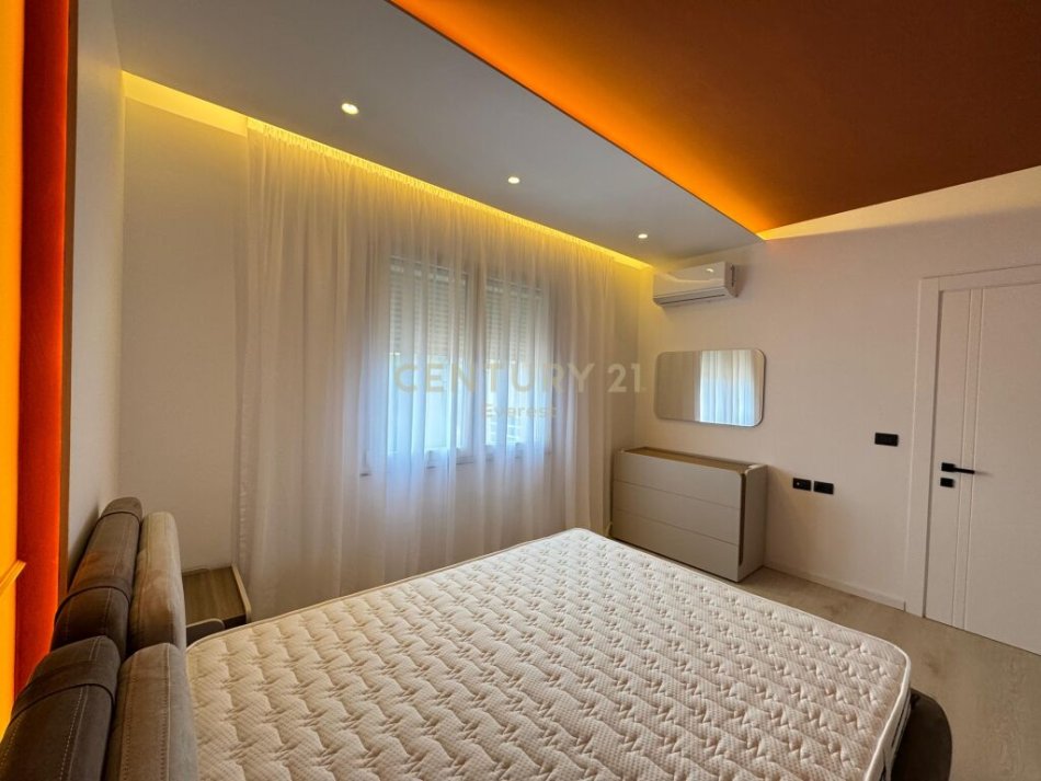 Tirane, shes apartament 1+1 , 55 m² 150.000 € (Komuna e Parisit)