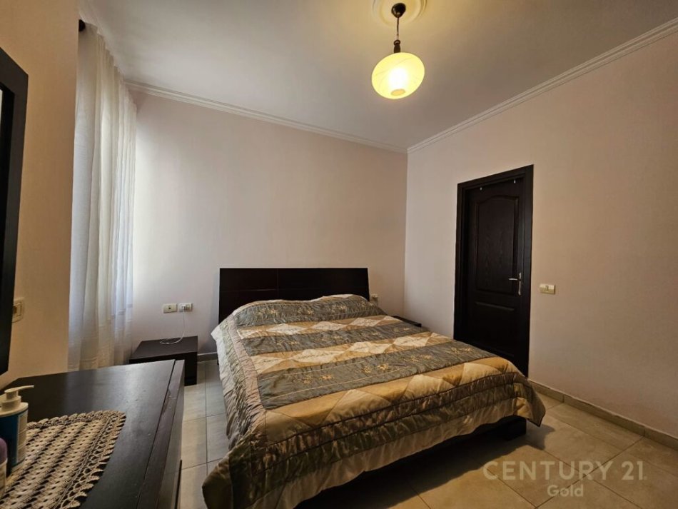 Tirane, shes apartament 2+1+2+Ballkon , 103 m² 169.000 € (Selitë)