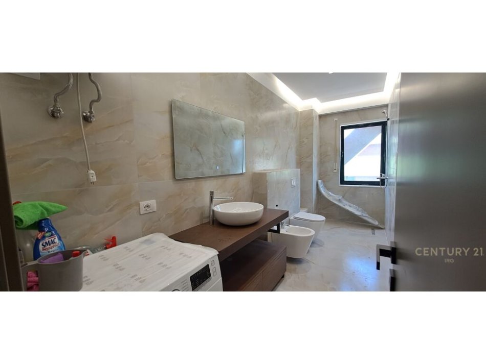 Tirane, shes apartament 3+1+2 , 153 m² 290.000 € (Kodra e Diellit Residence)